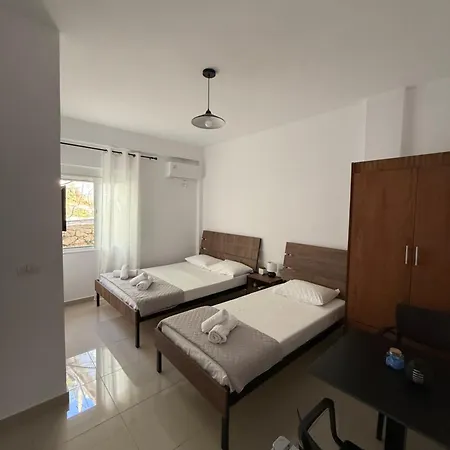 Kolagji Hotel Lukovë