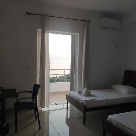 Kolagji Hotel Lukovë
